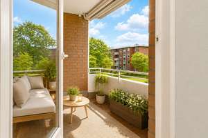 2 Balkone & großzügiger Grundriss: Tolle 3-Zimmer-Wohnung in begehrter Lage von Hamburg-Poppenbüttel – Die vollständige Adresse der Immobilie erhältst du vom Anbieter., 22391 Wellingsbüttel, Hamburg – Vorschaubild 5
