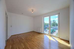Vermietet, Eigennutzung ab Mitte 2027 möglich: Terrasse, Balkon und TG-Stellplatz im Europaviertel – 60486 Gallus, Frankfurt am Main – Vorschaubild 9