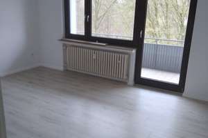 3 Zimmer in Bielefeld-Mitte, Küche, Bad, Balkon, Keller – Schlangenstr. 40 B, 33607 Mitte, Bielefeld – Vorschaubild 4