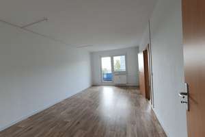 Ab 01.08.2026***Frisch renovierte 2-Zimmer mit Balkon und Wannenbad im 2.OG! – Jupiterstraße 3, 4205 Grünau-Nord, Leipzig – Vorschaubild 2