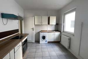 Nähe Kurpfalzbrücke: WG-geeignete 2-ZKB-Wohnung im 2. OG