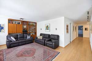 Wunderschöne moderne 4,5-Zimmer-Wohnung mit privatem Garten in Stuttgart-Heumaden – 70619 Heumaden, Stuttgart – Vorschaubild 4