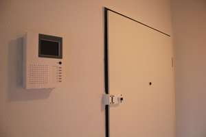 3-ZIMMERWOHNUNG MIT BALKON IN KÖLN-WEIDENPESCH ZU VERMIETEN – Die vollständige Adresse der Immobilie erhältst du vom Anbieter., 50737 Weidenpesch, Köln – Vorschaubild 7