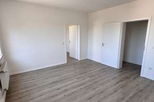 Nähe Allee-Center Essen. Schöne, renovierte und lichtdurchflutete 3-Zimmer Wohnung. – Altenessener Str.  449, 45329 Altenessen-Nord, Essen – Vorschaubild 3