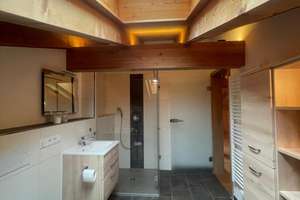 Gemütliches Dachgeschoss-Apartment im liebevoll renovierten Bauernhaus – – Die vollständige Adresse der Immobilie erhältst du vom Anbieter., 83737 Irschenberg – Vorschaubild 9