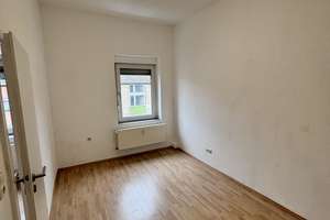 Wohnung mit zwei Zimmern, Flur und Einbauküche ruhig trotz Nähe HBF und Stadt, Mönchengladbach – Lürriper Straße 270, 41065 Lürrip, Mönchengladbach – Vorschaubild 4