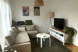 Helle, schöne Wohnung mit Möbelübernahme – Nachmieter gesucht