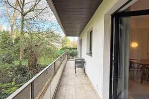 Idyllisch gelegene 2-Zimmer-Wohnung mit großem Balkon im begehrten Oberkassel