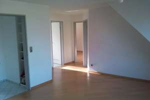 Helle Dachgeschosswhg., 3ZKDB, Parkett + Einbauküche – Die vollständige Adresse der Immobilie erhältst du vom Anbieter., 41068 Waldhausen, Mönchengladbach – Vorschaubild 3