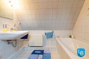 Wohnen mit Charme: Gepflegtes Haus mit romantischem Gartenparadies – Die vollständige Adresse der Immobilie erhältst du vom Anbieter., 24619 Bornhöved – Vorschaubild 20