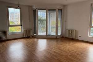 Erste gemeinsame Wohnung im Grünen! – Simon-Bolivar-Straße 23, 13055 Alt-Hohenschönhausen, Berlin – Vorschaubild 1