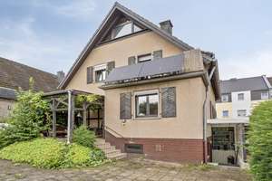 Vielseitiges Wohnhaus mit Einliegerwohnung – Ideal für Familie, Arbeit oder zur Vermietung – Die vollständige Adresse der Immobilie erhältst du vom Anbieter., 51465 Stadtmitte, Bergisch Gladbach – Vorschaubild 5