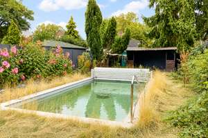 Reihenhaus mit Potential & Garten mit Pool