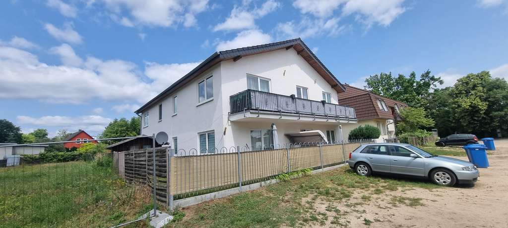 Gepflegte 4-Raum-Terrassenwohnung mit Balkon, Fußbodenheizung und EBK in Bernau bei Berlin