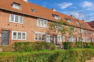 Viel Haus auf kompaktem Raum – teilmodernisiertes Reihenmittelhaus – Die vollständige Adresse der Immobilie erhältst du vom Anbieter., 24147 Elmschenhagen, Kiel – Vorschaubild 3