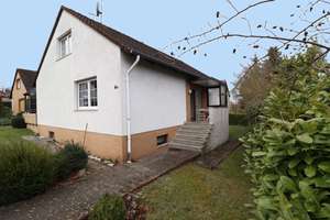 Einfamilienhaus mit Wintergarten, Garage u. Keller in ruhiger Lage von Helmstedt ! – Die vollständige Adresse der Immobilie erhältst du vom Anbieter., 38350 Helmstedt – Vorschaubild 5