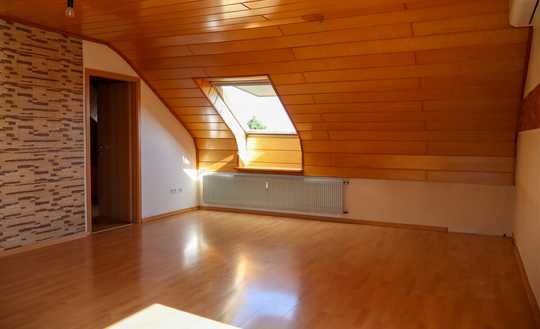 Freie 3 ZKB Dachgeschoss, auch als Anlage attraktiv