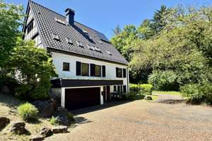 EINE RESIDENZ VON AUSSERGEWÖHNLICHER PRÄSENZ IN EXKLUSIVER WALDRANDLAGE – Die vollständige Adresse der Immobilie erhältst du vom Anbieter., 58093 Lennetal, Hagen – Vorschaubild 17
