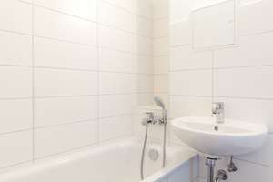 Frisch sanierte 3-Zimmerwohnung mit modernen Bad mit Wanne – Ernst-Haeckel-Weg 9, 6122 Nördliche Neustadt, Halle (Saale) – Vorschaubild 5