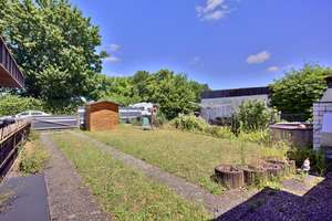 Gepflegtes Reihenmittelhaus mit Wintergarten und Garage in familienfreundlicher Lage in Nürnberg Ge – Die vollständige Adresse der Immobilie erhältst du vom Anbieter., 90449 Gebersdorf, Nürnberg – Vorschaubild 3