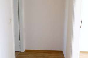 ZWEI Zimmer mit AUSBLICK – Am Karbel 8, 9116 Altendorf, Chemnitz – Vorschaubild 3