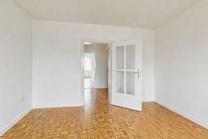 Vermietete 3-Zimmer-Wohnung in Pempelfort - nachhaltig investieren oder Perspektive sichern – Die vollständige Adresse der Immobilie erhältst du vom Anbieter., 40477 Pempelfort, Düsseldorf – Vorschaubild 2