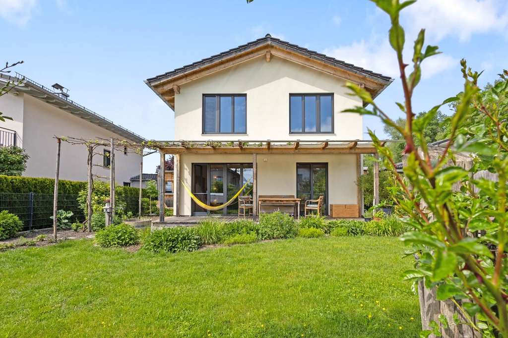 Exklusives Einfamilienhaus auf höchstem energetischen Stand!