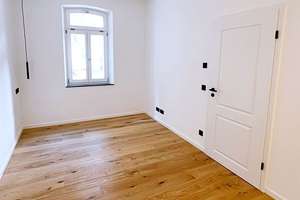 Kernsanierung! Hochwertige 2,5-Zi.-Wohnung mit Terrasse und EBK in absolut ruhiger Lage! – 90459 Gugelstraße, Nürnberg – Vorschaubild 7
