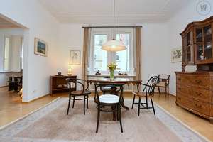 Wunderschöner Altbau mit   tollem Blick über die Stadt in Stuttgart Mitte – Die vollständige Adresse der Immobilie erhältst du vom Anbieter., 70182 Diemershalde, Stuttgart – Vorschaubild 11