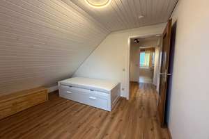 Einfamilienhaus freistehend ( zwei Jahresmietvertrag/ Teilmöbiliert) – Krokusweg 18, 40670 Meerbusch – Vorschaubild 18