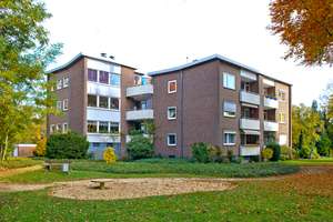 Helle 3-Zimmer-Etagenwohnung mit Badfenster und Kinderspielplatz in Bocholt