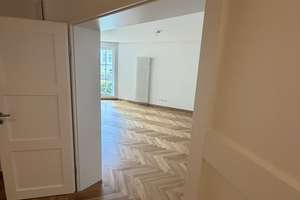 Doppelhaushälfte als Remise mit sonniger Terrasse, Parkplatz, Fischgrätparkett, sehr ruhig – Moltkestr. 34, 12203 Lichterfelde, Berlin – Vorschaubild 10