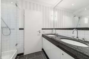 Nähe KÖ/Altstadt: Hochwertige 3,5 Zi-ETW mit Aufzug! Elegante City-Oase! Große Loggia! – Die vollständige Adresse der Immobilie erhältst du vom Anbieter., 40477 Pempelfort, Düsseldorf – Vorschaubild 9