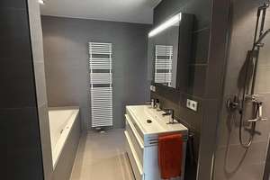 Modern, grün und mitten drin! Schöne 2,5 Zimmer-Erdgeschoss-Wohnung mit Terrasse und kleinem Garten – Die vollständige Adresse der Immobilie erhältst du vom Anbieter., 82256 Fürstenfeldbruck – Vorschaubild 6