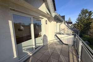 4 Zi.- Whg. 106m² - Einbauküche - Terrasse - 2 TG Stellplätze auf Wunsch – Röttgensweg  13a, 51107 Rath/Heumar, Köln – Vorschaubild 11