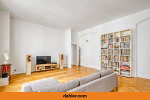 Stilvoller Gründerzeit-Altbau mit Balkon im Güntzelkiez