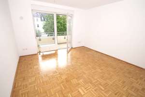 Zukunftssicher wohnen oder investieren: 3-Zi.-ETW in Citynähe mit Aufzug, Balkon & TG