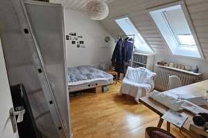 Charmantes Familienhaus mit Garage und Garten in bester Stadtlage – München – Vorschaubild 9