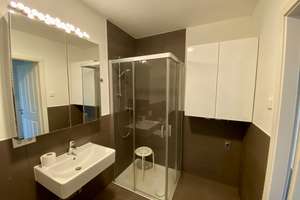 Property thumbnail 9