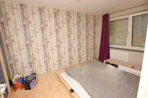 Schöne, modernisierte Erdgeschoss-Wohnung mit Einbauküche + Balkon... – Wolfsburg – Vorschaubild 9