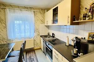 Solide Wohnung zum kleinen Preis
2 - Zimmer Wohnung in Ludwigshafen – 67059 West, Ludwigshafen am Rhein – Vorschaubild 3