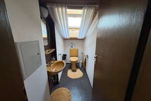 Selten großzügig u. komfortabel! Extravag. EFH m. 330 m² Wohnfl. u. 8,8 Ar Grdst. in idyll. Lage! – Die vollständige Adresse der Immobilie erhältst du vom Anbieter., 72664 Kohlberg – Vorschaubild 63