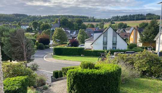 Bild von Bei Glashütten, 5 Schlafzimmer, Haus mit Blick und Garten
