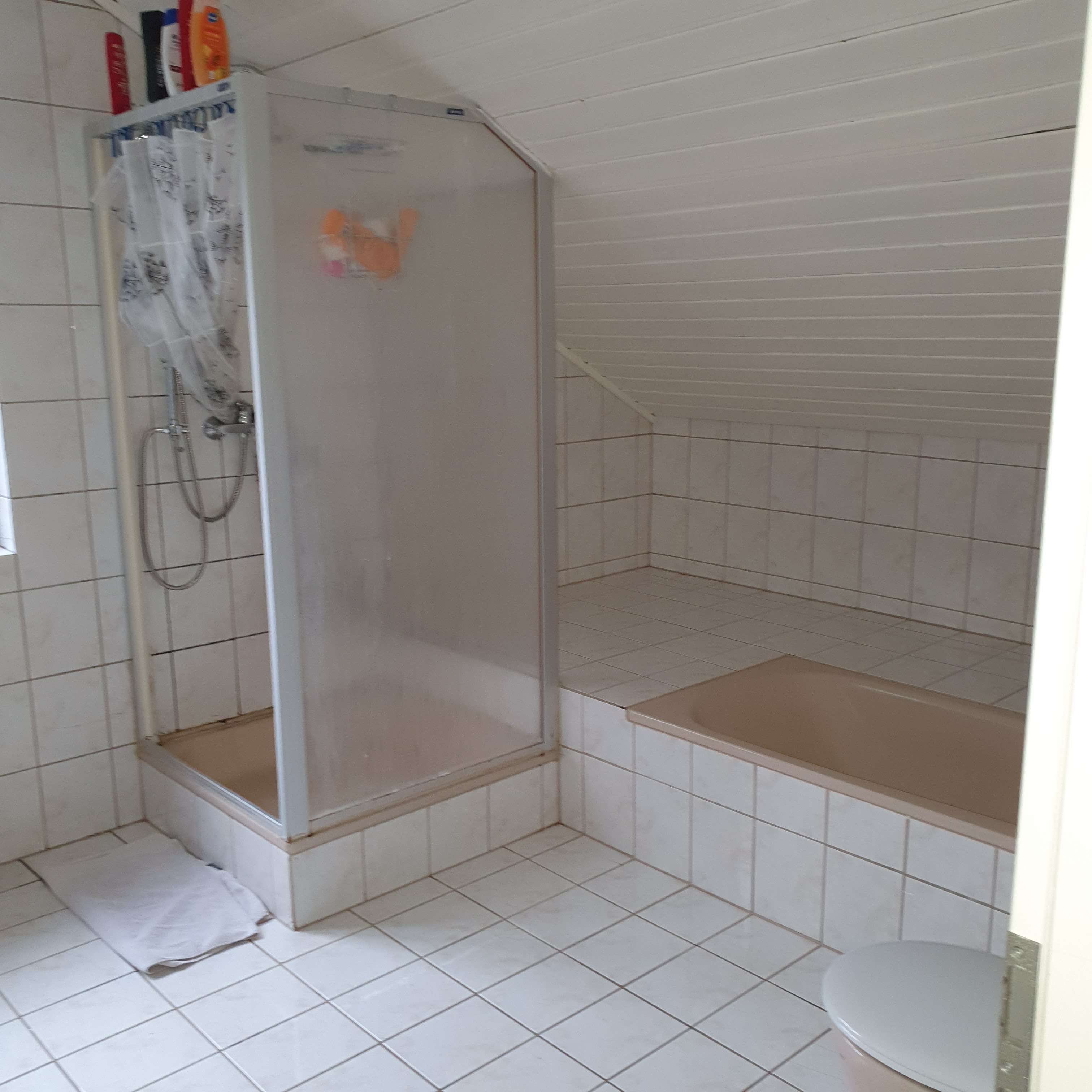 Immobilie in Maulbronn - Maulbronn, großzügiges , freistehendes Enfamilienhaus mit großem Grundstück - Bild 8