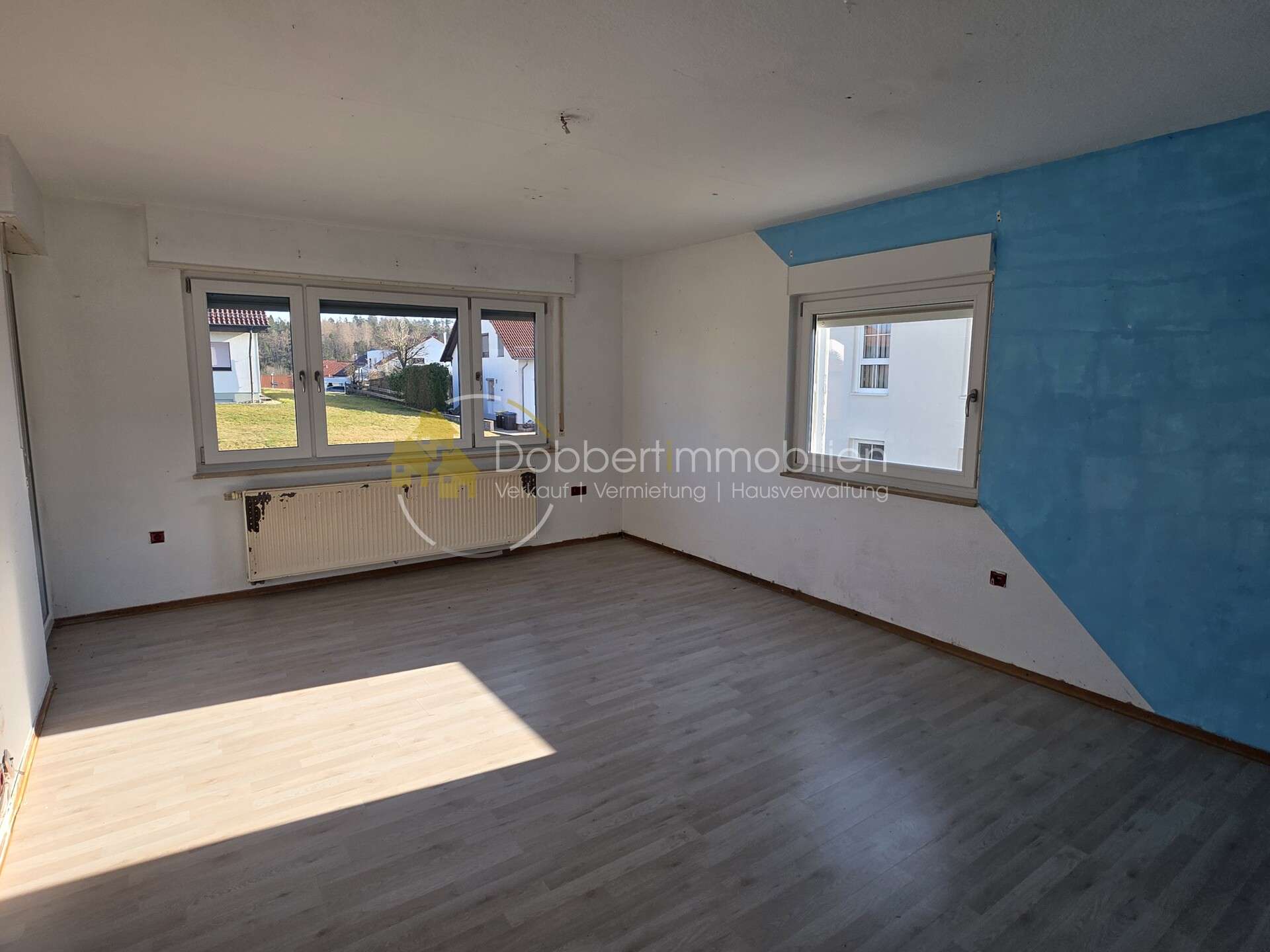 Immobilie in Wüstenrot - 2-Familienhaus in bester Sonnenlage mit großem Potenzial und Weitblick über Wüstenrot - Bild 6