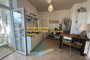 4-Zi.-Whg., 3. OG, Altbau, 2 x Balkon, verglaste Veranda, TOLLER ZUSTAND, kein Denkmalschutz, ATP 8 – Die vollständige Adresse der Immobilie erhältst du vom Anbieter., 70376 Neckarvorstadt, Stuttgart – Vorschaubild 8