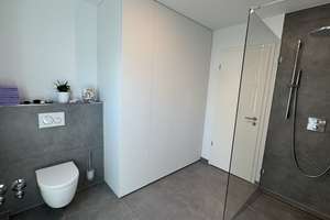 Neuwertige möblierte sonnige 3-Zi-Wohnung 1.OG 2 Balkone Süd & West in Obermenzing – Privatverkauf – Sterrhubenweg 14, 81247 Obermenzing, München – Vorschaubild 21