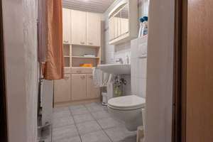 Gepflegtes Reihenmittelhaus mit rustikalem Charme und Garten in Kitzingen – Die vollständige Adresse der Immobilie erhältst du vom Anbieter., 97318 Kitzingen – Vorschaubild 6