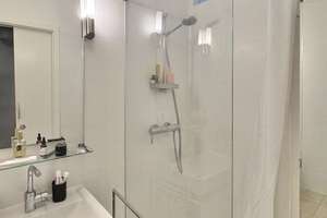 WOHNZIMMER MIT LOFT-CHARAKTER - GEMÜTLICHE  TERRASSE - URBANER LIFESTYLE IN BELIEBTER KIEZ-LAGE! – Erdmannstr. 7 gg, 10827 Schöneberg, Berlin – Vorschaubild 5