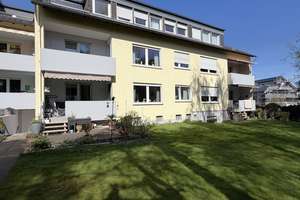 Tolle Erdgeschosswohnung mit Terrasse, Balkon & Garage